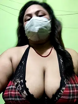 Snapshot of rani130 chatting on 02/18/25, 06:04 rani130 online show from 02/18/25, 06:04