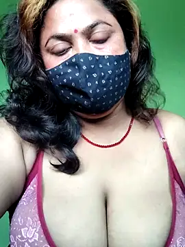 Snapshot of rani130 chatting on 09/21/25, 01:07 rani130 online show from 09/21/25, 01:07