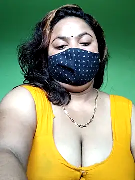 Snapshot of rani130 chatting on 10/05/25, 01:15 rani130 online show from 10/05/25, 01:15