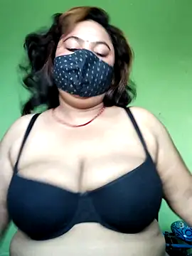 Snapshot of rani130 chatting on 10/25/25, 01:02 rani130 online show from 10/25/25, 01:02