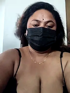 Snapshot of rani130 chatting on 05/14/26, 01:23 rani130 online show from 05/14/26, 01:23