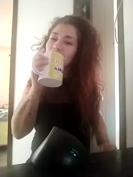 Snapshot of Cielo_carpentier69 chatting on 09/19/25, 03:13 Cielo carpentier69 online show from 09/19/25, 03:13