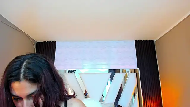 Snapshot of Cristin_Petite chatting on 03/10/25, 05:39 Cristin Petite online show from 03/10/25, 05:39