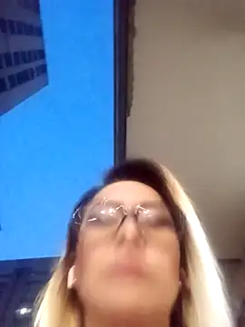 CandieGilson   online show from 09/12/25, 10:37