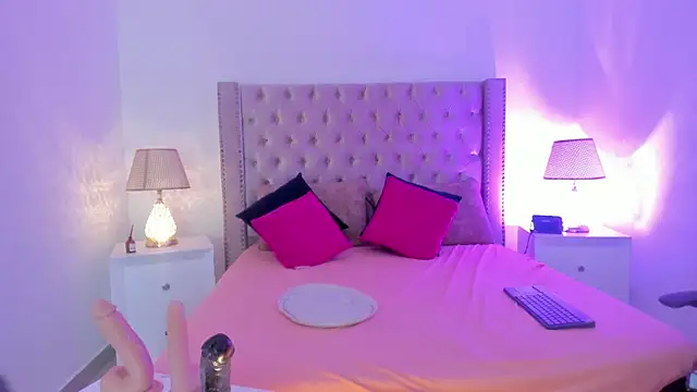 CandieGilson   online show from 11/28/25, 01:14