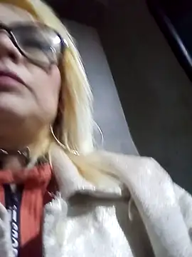 CandieGilson   online show from 02/06/26, 11:24