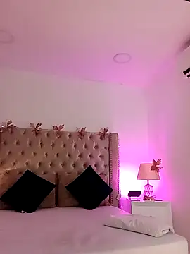 CandieGilson   online show from 04/23/26, 12:29