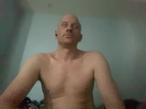 Snapshot of Krzysiekg123 chatting on 02/19/25, 01:39 Krzysiekg123 online show from 02/19/25, 01:39