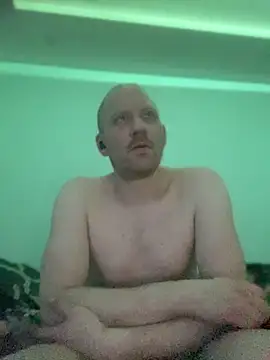 Snapshot of Krzysiekg123 chatting on 03/01/25, 05:20 Krzysiekg123 online show from 03/01/25, 05:20