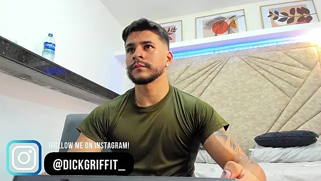 Snapshot of DickGriffith_ chatting on 02/13/25, 03:35 DickGriffith online show from 02/13/25, 03:35