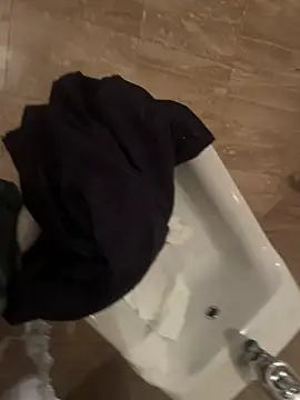 Snapshot of supermagico chatting on 04/06/26, 04:52 supermagico online show from 04/06/26, 04:52