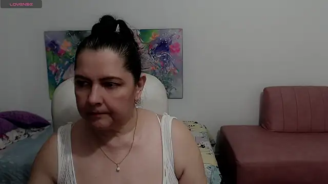 leonela 69 online show from 03/22/25, 03:41