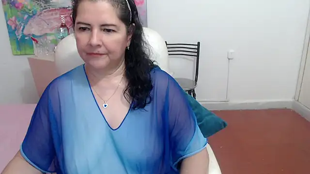 leonela 69 online show from 10/18/25, 12:35