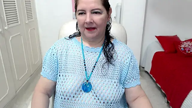 Snapshot of leonela_69 chatting on 06/19/26, 11:30 leonela 69 online show from 06/19/26, 11:30