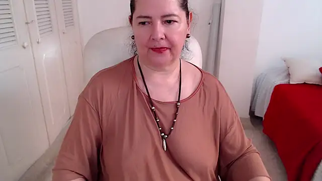 Snapshot of leonela_69 chatting on 06/27/26, 12:22 leonela 69 online show from 06/27/26, 12:22