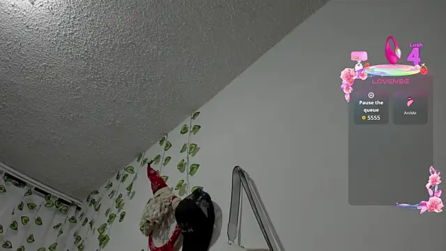 Snapshot of EmiliaRose_ chatting on 05/30/26, 01:41 EmiliaRose online show from 05/30/26, 01:41