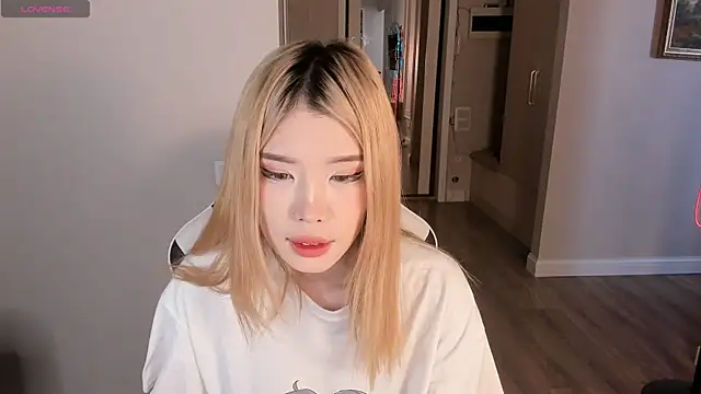 Pakk Minni online show from 03/11/25, 10:07