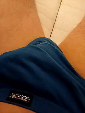 flo000031 online show from 03/15/25, 08:43