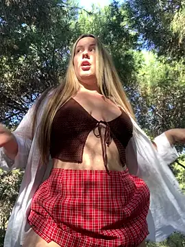 Mona Plus online show from 02/17/25, 11:23