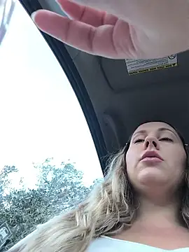 Mona Plus online show from 11/25/25, 07:41