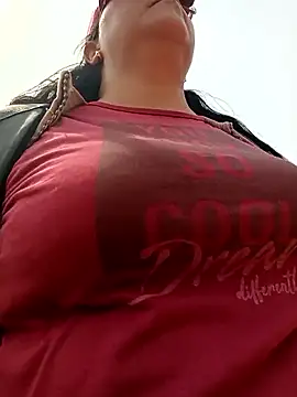 promiscuous-indecent-momm online show from 04/13/26, 03:06