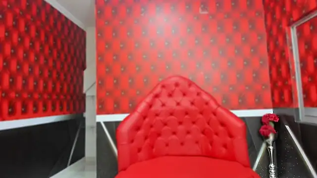 Layla palmer online show from 02/13/25, 10:23