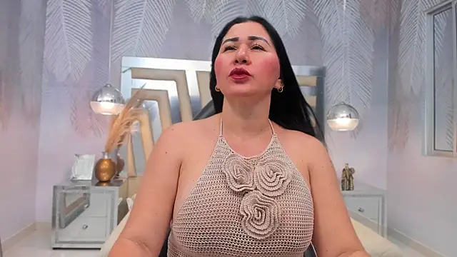 Layla palmer online show from 02/14/25, 11:20