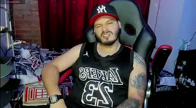 Snapshot of ragnar_lothbrok777 chatting on 02/18/25, 04:37 ragnar lothbrok777 online show from 02/18/25, 04:37