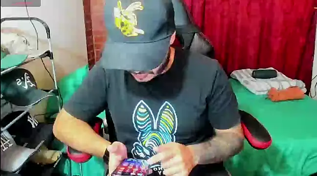 Snapshot of ragnar_lothbrok777 chatting on 03/06/25, 02:41 ragnar lothbrok777 online show from 03/06/25, 02:41