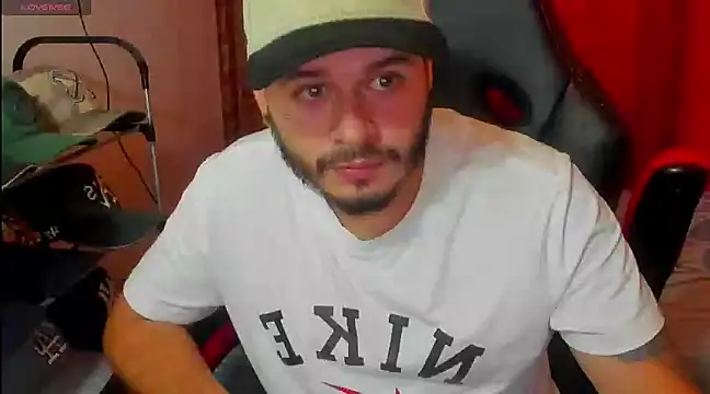 Snapshot of ragnar_lothbrok777 chatting on 03/10/25, 10:45 ragnar lothbrok777 online show from 03/10/25, 10:45