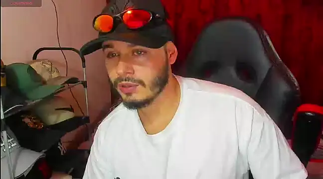 Snapshot of ragnar_lothbrok777 chatting on 03/17/25, 08:40 ragnar lothbrok777 online show from 03/17/25, 08:40