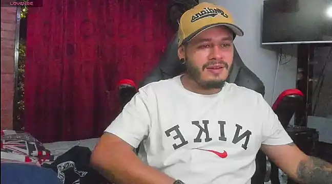 Snapshot of ragnar_lothbrok777 chatting on 03/21/25, 05:54 ragnar lothbrok777 online show from 03/21/25, 05:54