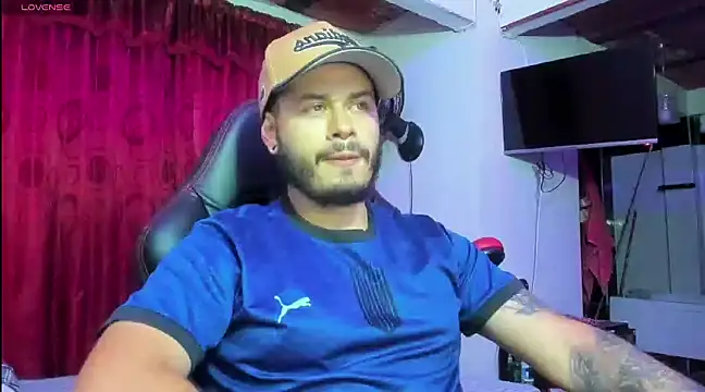 Snapshot of ragnar_lothbrok777 chatting on 03/22/25, 02:05 ragnar lothbrok777 online show from 03/22/25, 02:05