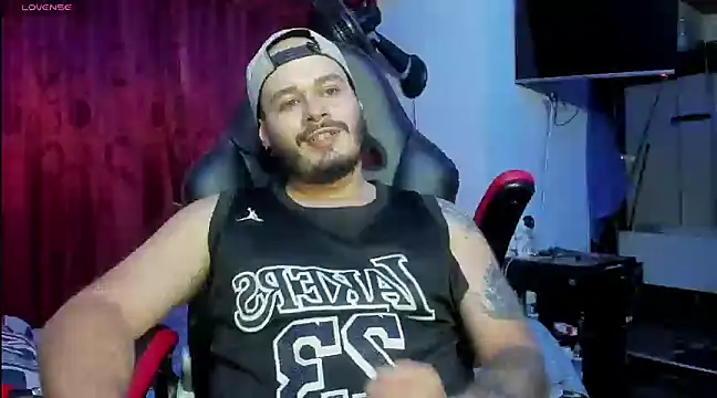 Snapshot of ragnar_lothbrok777 chatting on 03/23/25, 02:37 ragnar lothbrok777 online show from 03/23/25, 02:37