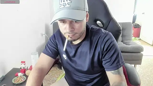 Snapshot of ragnar_lothbrok777 chatting on 10/03/25, 08:06 ragnar lothbrok777 online show from 10/03/25, 08:06