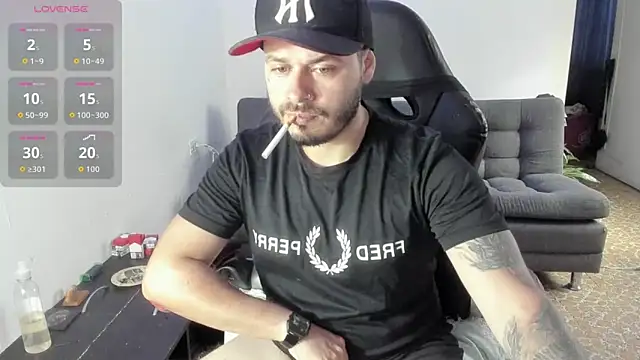 Snapshot of ragnar_lothbrok777 chatting on 10/20/25, 09:15 ragnar lothbrok777 online show from 10/20/25, 09:15