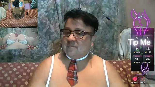 erinadarling79 online show from 09/18/25, 04:25