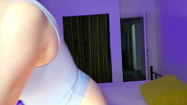 RaileReed online show from 12/19/25, 01:40