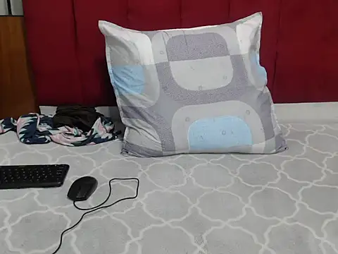 ComeHaveaTask online show from 02/17/25, 12:59