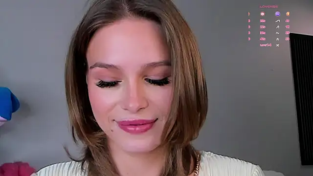 TaiteBayles online show from 09/28/25, 01:44