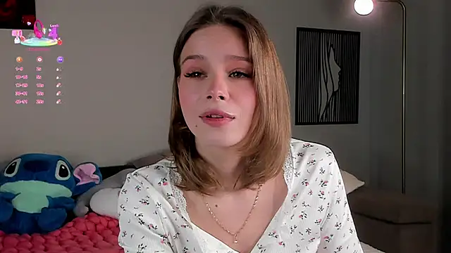 TaiteBayles online show from 10/06/25, 01:14