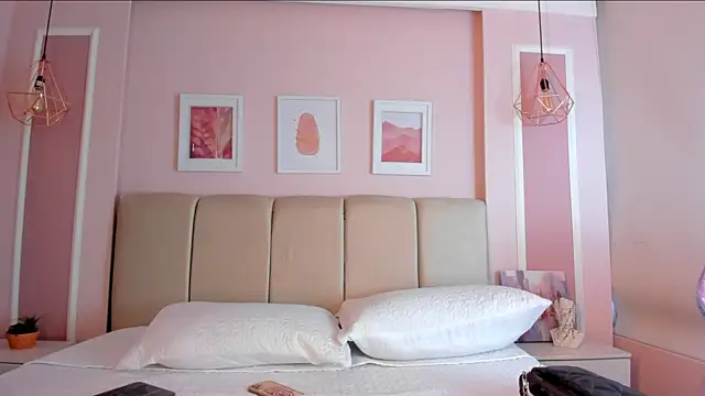 Annie rhoades online show from 12/15/25, 12:31