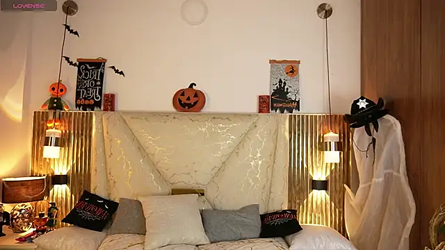 Julieta priv online show from 10/30/25, 02:18