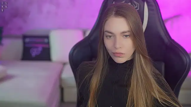 Snapshot of Layla_Sweet_ chatting on 01/12/26, 11:43 Layla Sweet online show from 01/12/26, 11:43