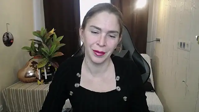 Snapshot of TessaDaybreak chatting on 02/27/25, 10:37 TessaDaybreak online show from 02/27/25, 10:37