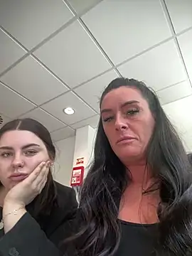 Layla Gilf Mae online show from 03/20/25, 03:04