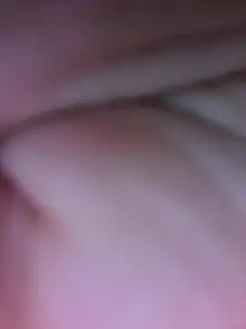 Snapshot of -Amora chatting on 01/12/26, 12:21 -Amora online show from 01/12/26, 12:21