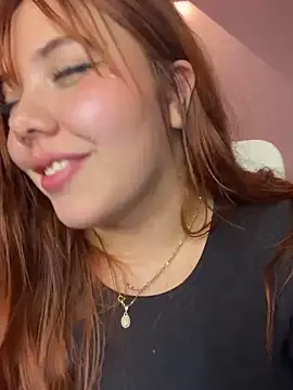 Snapshot of _ivyginger chatting on 03/10/25, 06:49 ivyginger online show from 03/10/25, 06:49