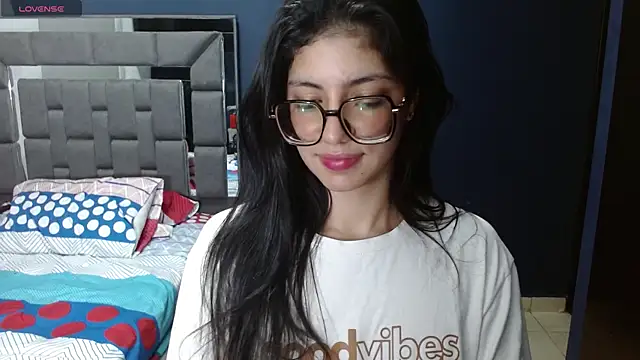 Violett 11 online show from 03/15/25, 05:08