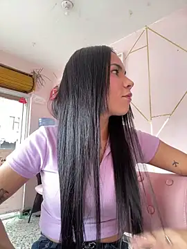 Snapshot of Naatalia chatting on 03/21/25, 06:07 Naatalia online show from 03/21/25, 06:07